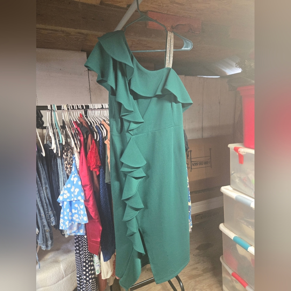 JM.STUDIO One Shoulder Green Ruffle Dress